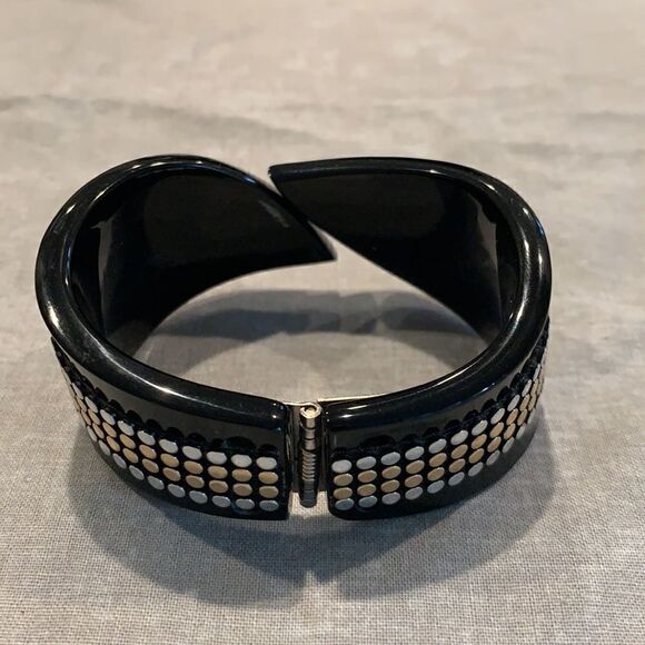 Studded clasp bracelet. Vintage - Picture 2 of 3